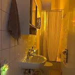 Bright & Spacious Room In Shared Flat In Friedrichshain 홈스테이 베를린