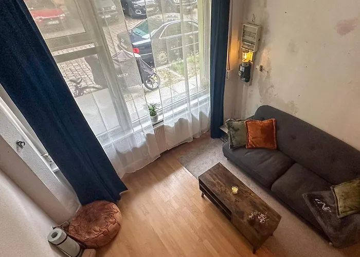 홈스테이 Bright & Spacious In Vibrant Friedrichshain 베를린