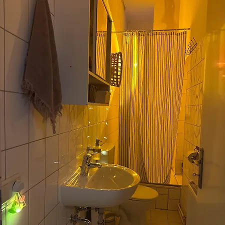 Bright & Spacious In Vibrant Friedrichshain Homestay Berlin