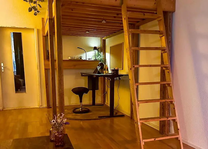 Проживание в семье Bright & Spacious In Vibrant Friedrichshain Берлин