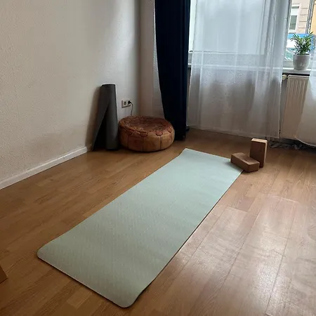 Bright & Spacious In Vibrant Friedrichshain Accommodatie bij particulieren *