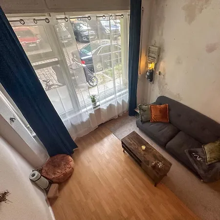 홈스테이 Bright & Spacious In Shared Flat In Friedrichshain 베를린