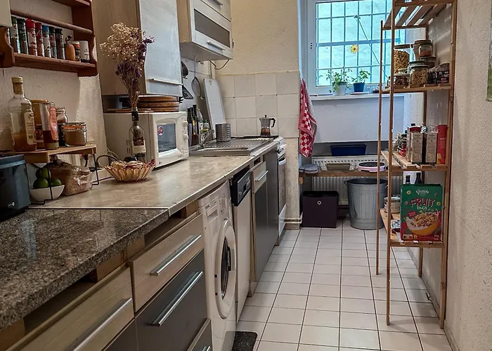 Homestay Bright & Spacious In Vibrant Friedrichshain